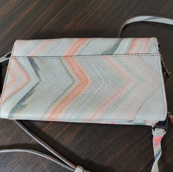 Aimee Kestenberg Bali Leather Travel Wallet Crossbody In Sahara - Picture 8 of 9